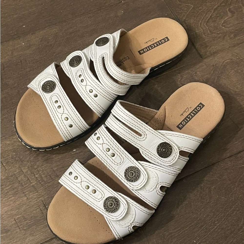 Clarks Women’s Sandal Slide Soft Cushion Size 5M EU 35 White Leather Adjustable - Picture 4 of 8